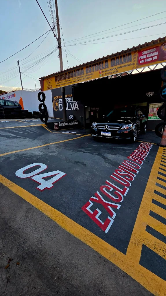 Entrada e vaga exclusiva