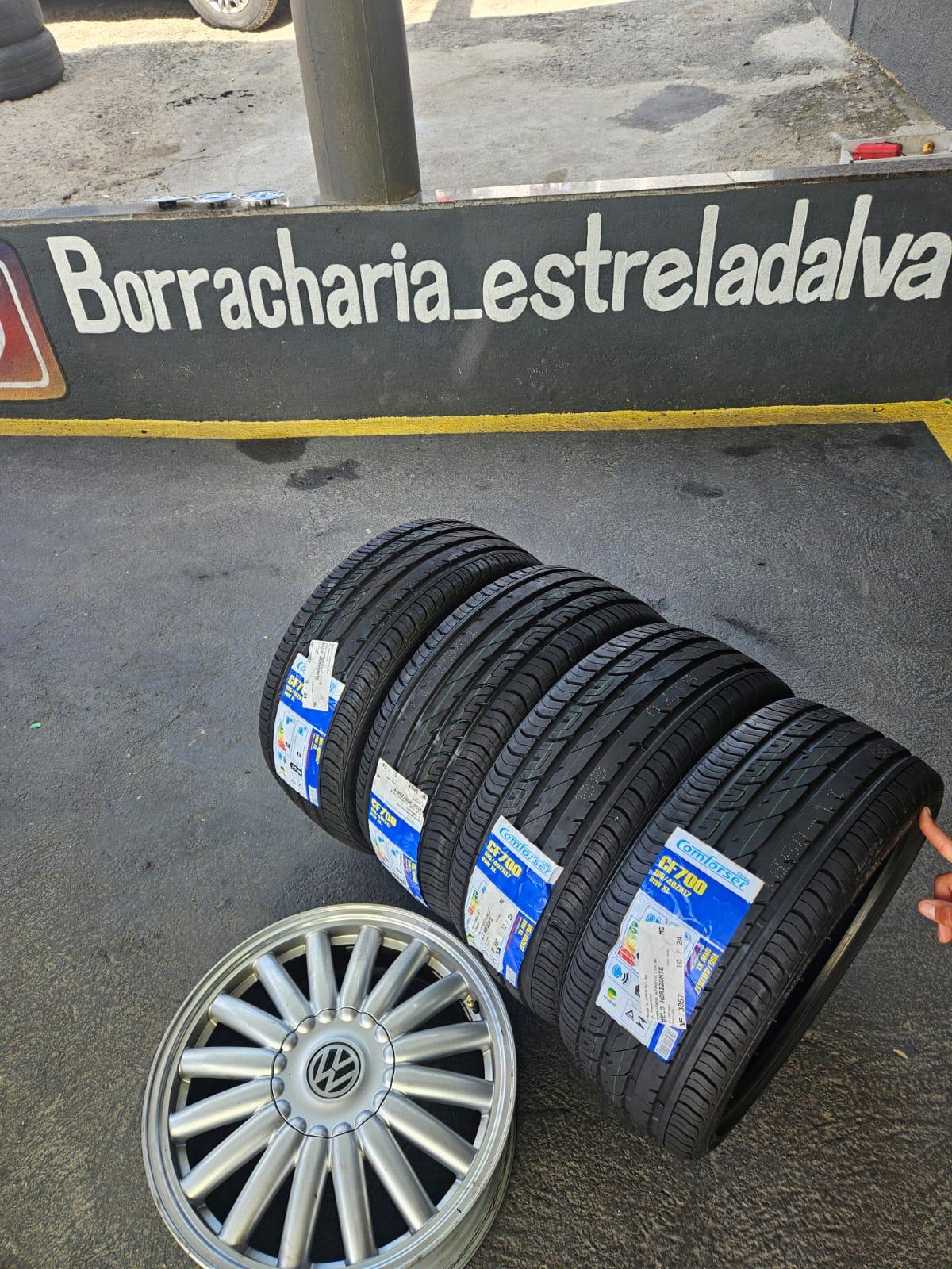 Jogo de pneus à venda